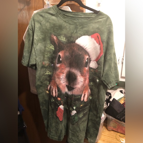 🎄The Mountain Christmas Squirrel Tee- 695 *tee deal $30 or $25 w/offer - Picture 1 of 5